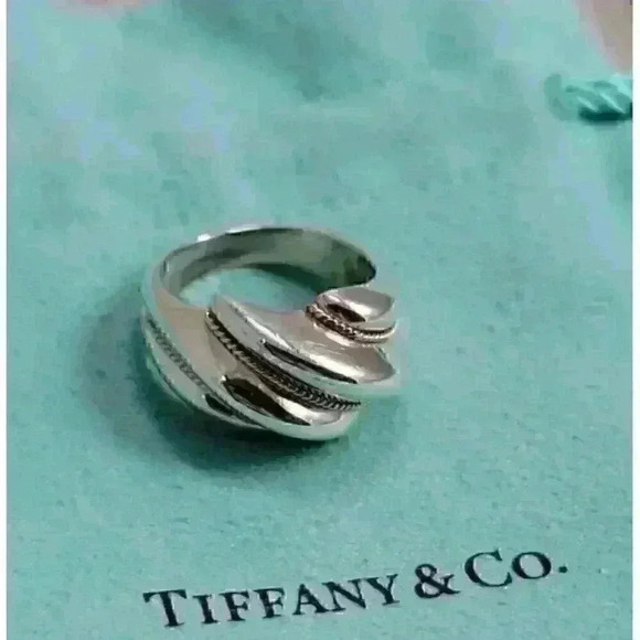 Tiffany & Co Sterling Silver 18kt Yellow Gold Shrimp Ring Size 5 - Picture 8 of 13